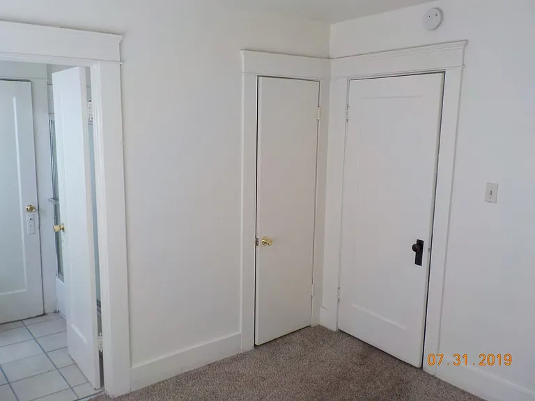 1220 G St — Photo 7
