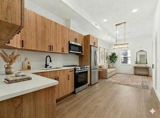 2424 W Thompson St FLOOR 2, Philadelphia, PA 19121
