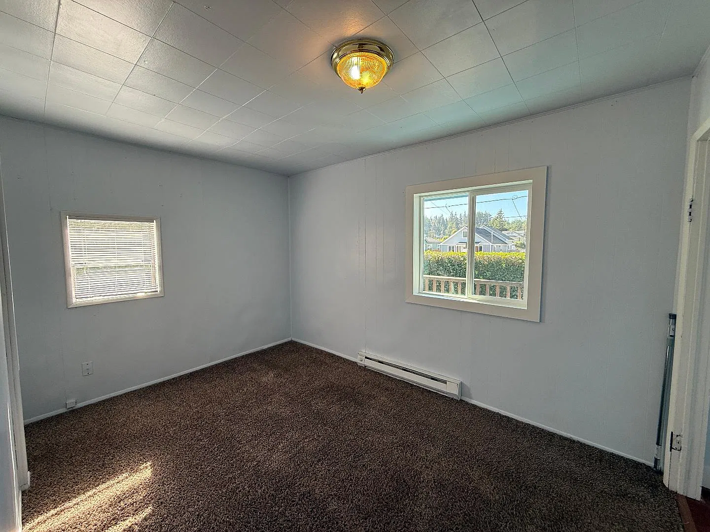 2115 Everett Avenue — Photo 4