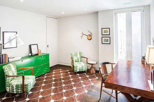 Sold by Stribling | media 15