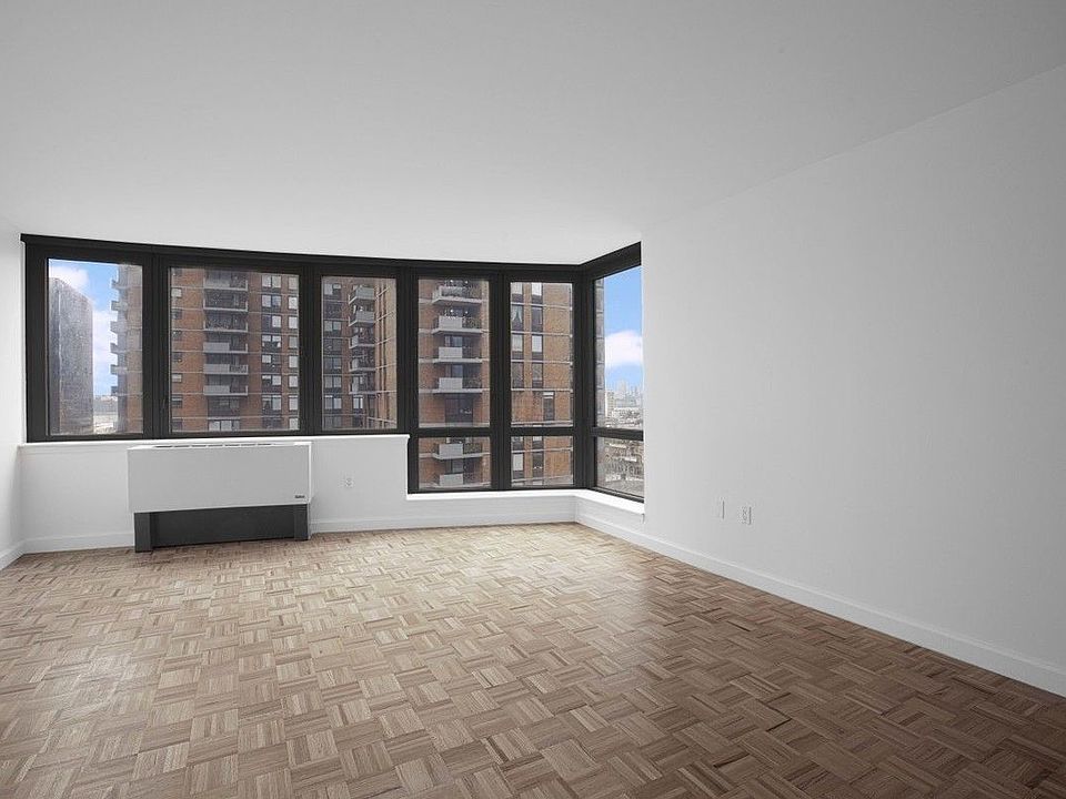 1st image of 360 W 43rd St APT S18d