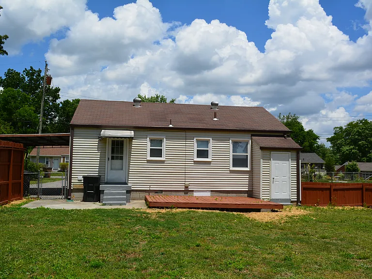 613 Cottonwood Dr — Photo 4