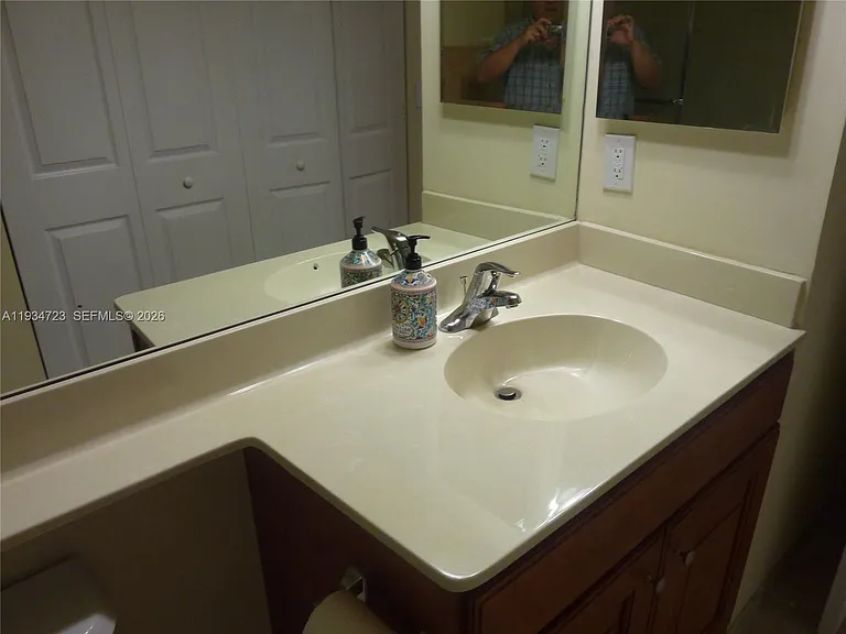 3500 Oaks Clubhouse Dr #308 — Photo 49