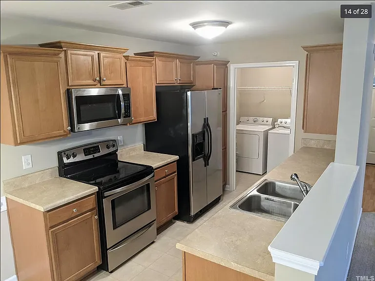 1316 Kershaw Loop #216 — Photo 13