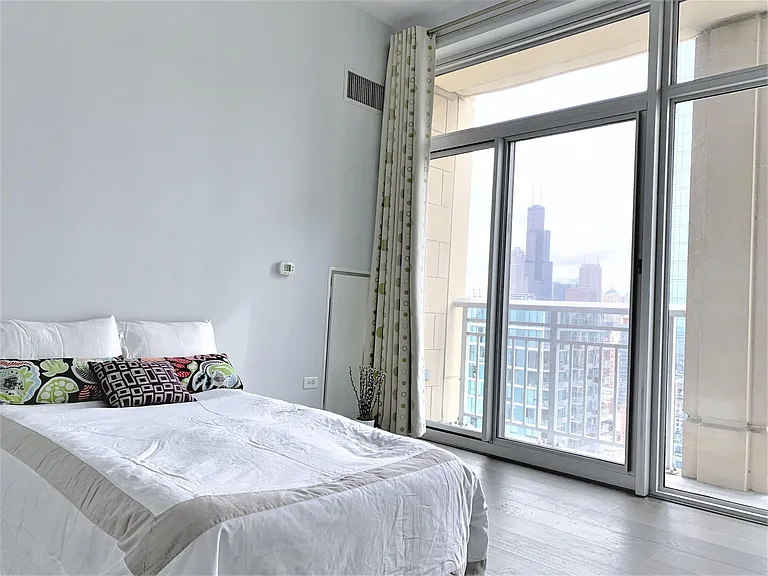 1400 S Michigan Ave #XX — Photo 18