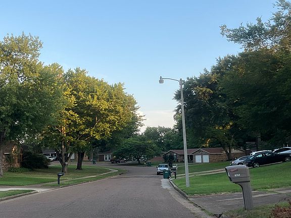 4th image of 8519 Lake Shore Dr W
