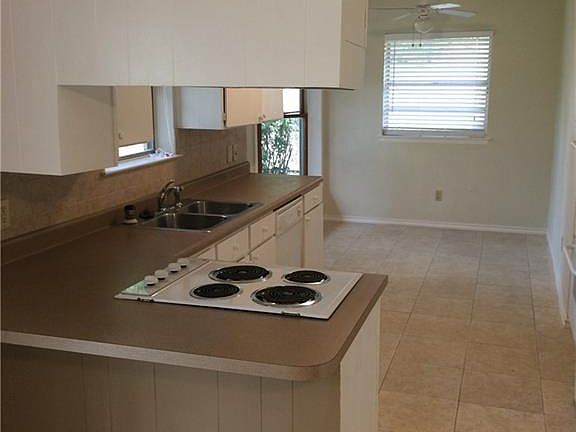 2nd image of 5613 Galway Ln
