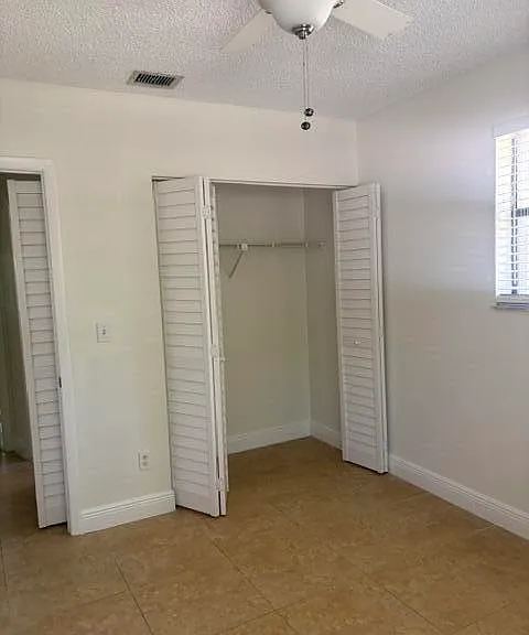 11524 NW 45th St — Photo 16