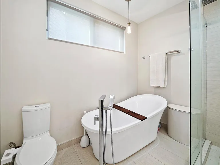 1113 N Ashland Ave #1 — Photo 10