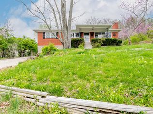 9512 3rd Street Rd, Louisville, KY 40272