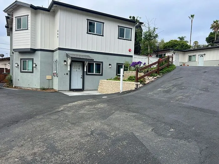 669 Townsite Dr #2 — Photo 20