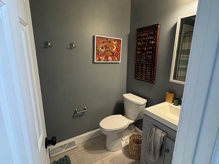 2 Wendy Ln — Photo 8