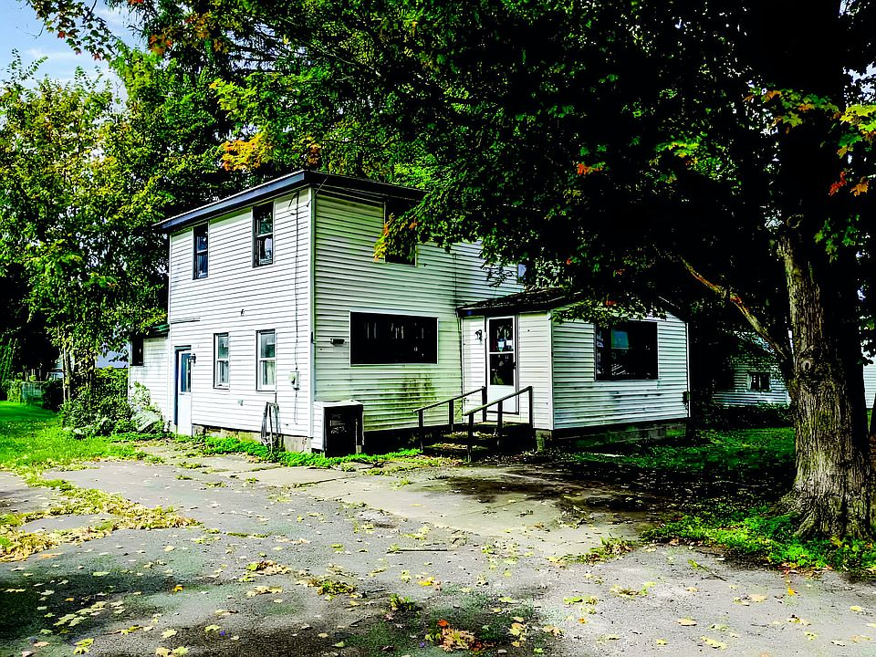 1st image of 6 Munson Ave