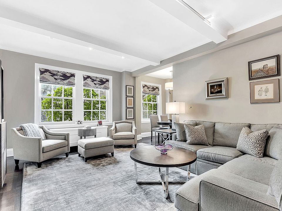 1st image of 16 W 77th St #3D