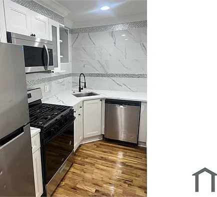 2111 Christian St #1 — Photo 26