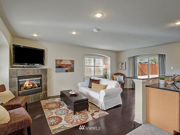2nd image of 16510 33rd Avenue W