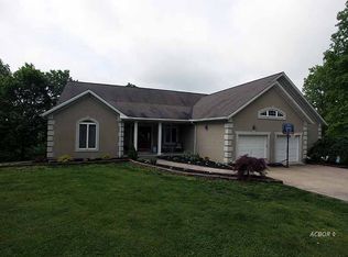 230 Hunter Hill Rd, Gallipolis, OH 45631