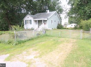 8102 Eleanor Ter, Dundalk, MD 21222