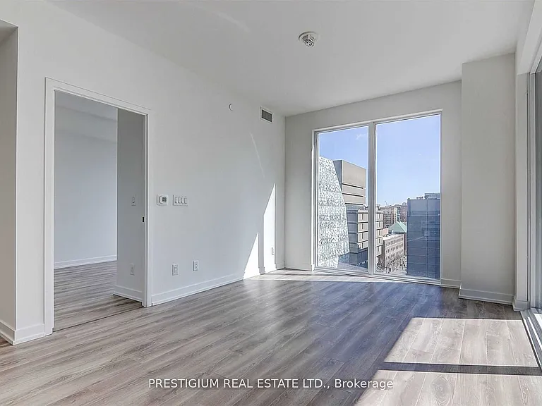 20 Edward St #804 — Photo 6