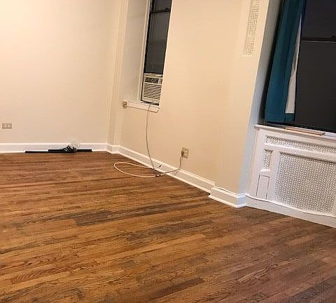 4th image of 415 E 71st St APT 1D