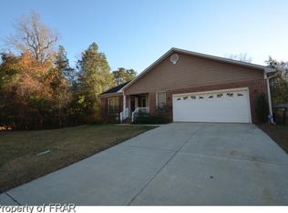 7019 Summerlin Dr, Fayetteville, NC 28306