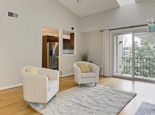 7741 Inversham Dr APT 187, Falls Church, VA 22042