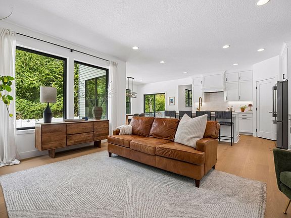4th image of 18806 S Ln