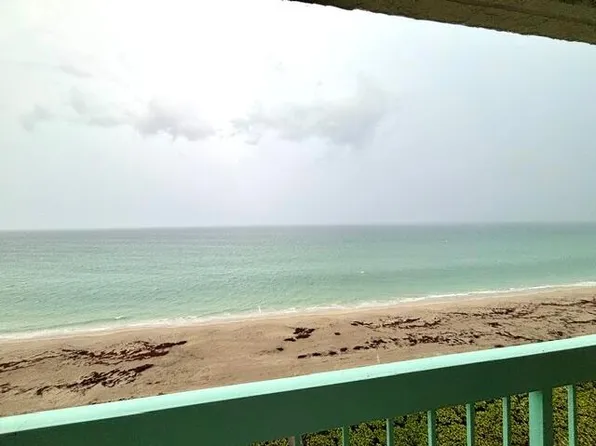 9940 S Ocean Dr, Jensen Beach, FL