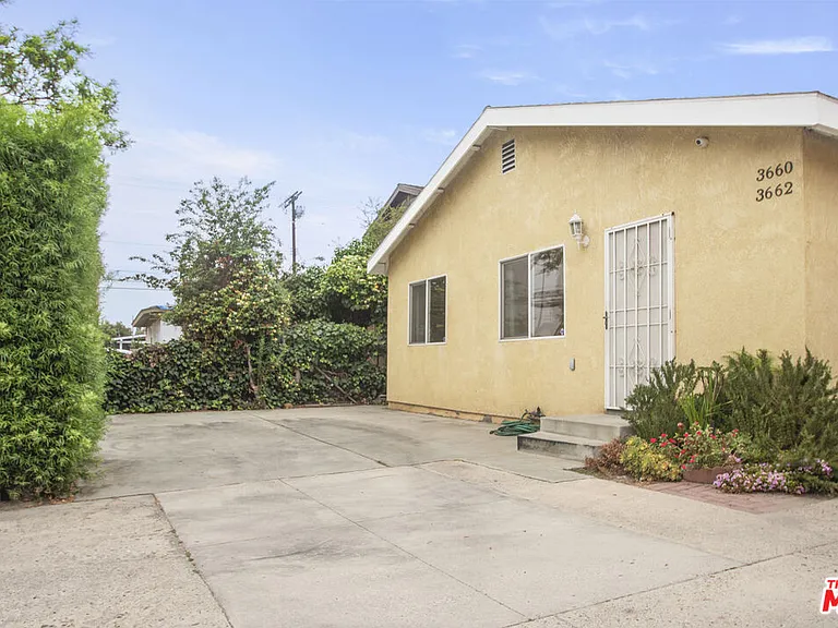 3660 Halldale Ave — Photo 2