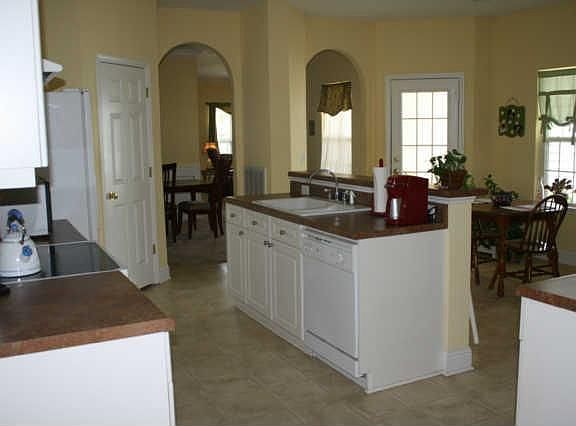 5th image of 5938 Armadale Dr