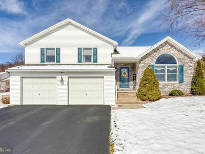 331 Braddock Dr, Etters, PA, 17319