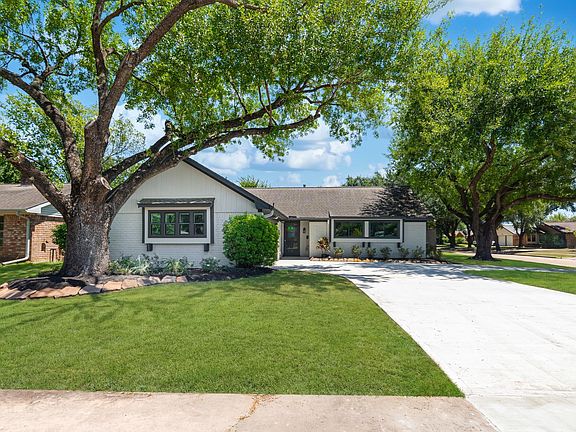 2nd image of 5302 Arbor Vitae Dr