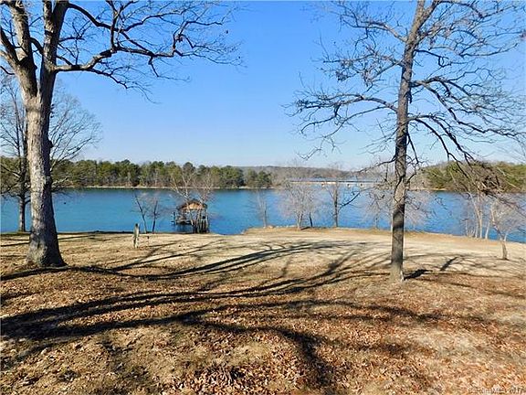 3rd image of 7744 Anglers Way