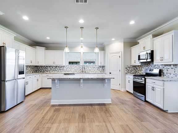 4th image of 219 Finnegan Way