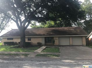 4702 Aster Ln, Victoria, TX 77904