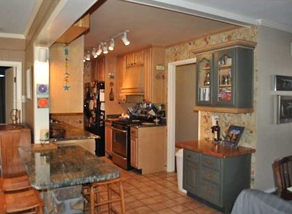 4th image of 4485 Princeton Ave