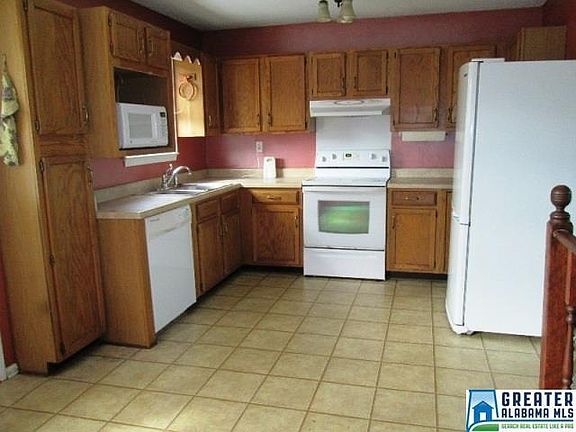 2nd image of 1905 Carlisle Dr