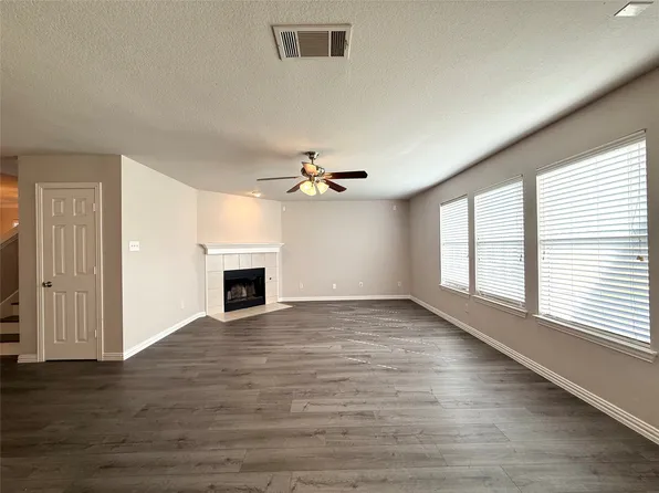 1728 Flamingo Dr, Little Elm, TX 75068