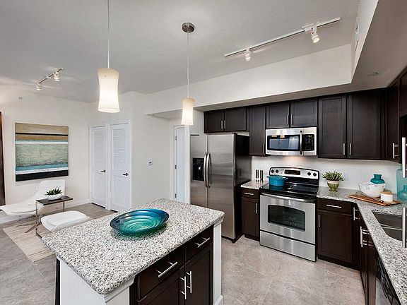 3rd image of 11481 NW 41st St #11471-5308