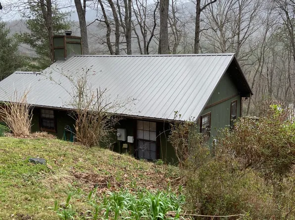 13 Wood Robin Ln, Black Mountain, NC 28711