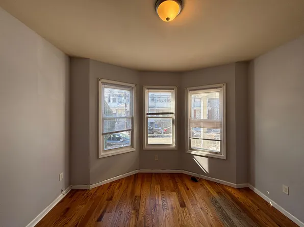 168 Wilkinson Ave #1, Jersey City, NJ 07305