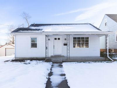 3927 13th St, Des Moines, IA, 50313