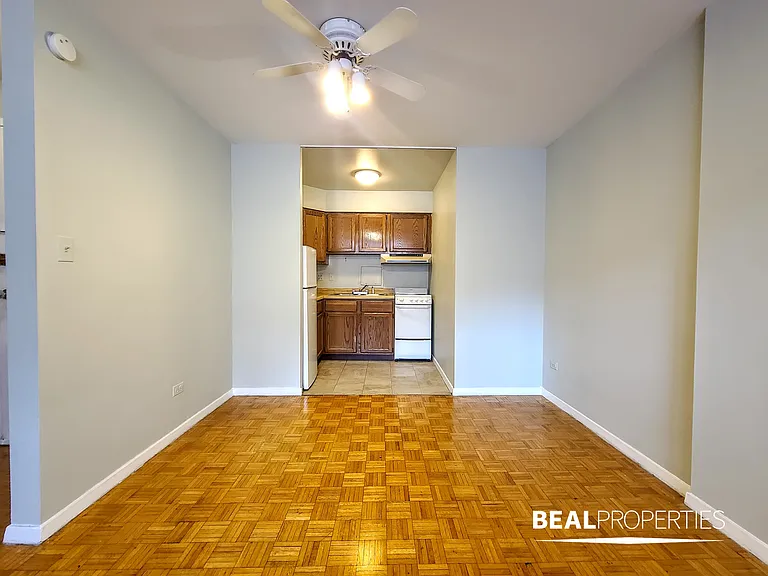 1446 N Dearborn St — Photo 18