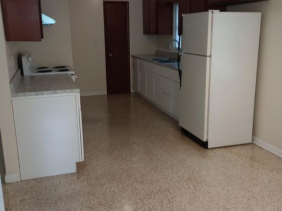 4th image of 859 NW Indian Shore Dr
