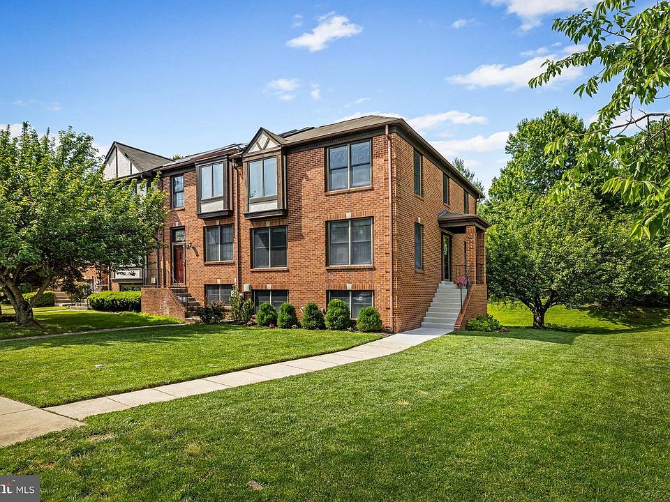 1st image of 56 Rhodes Pl