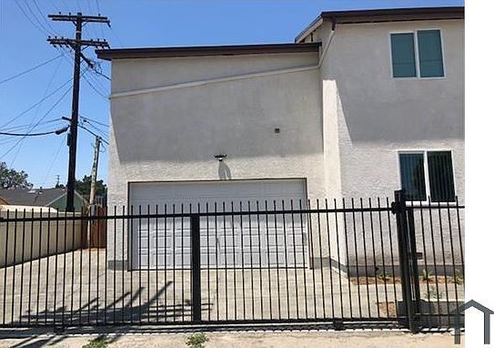 4th image of 944 E 88th Pl