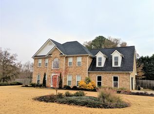 560 Heathmoor Dr, McDonough, GA 30252