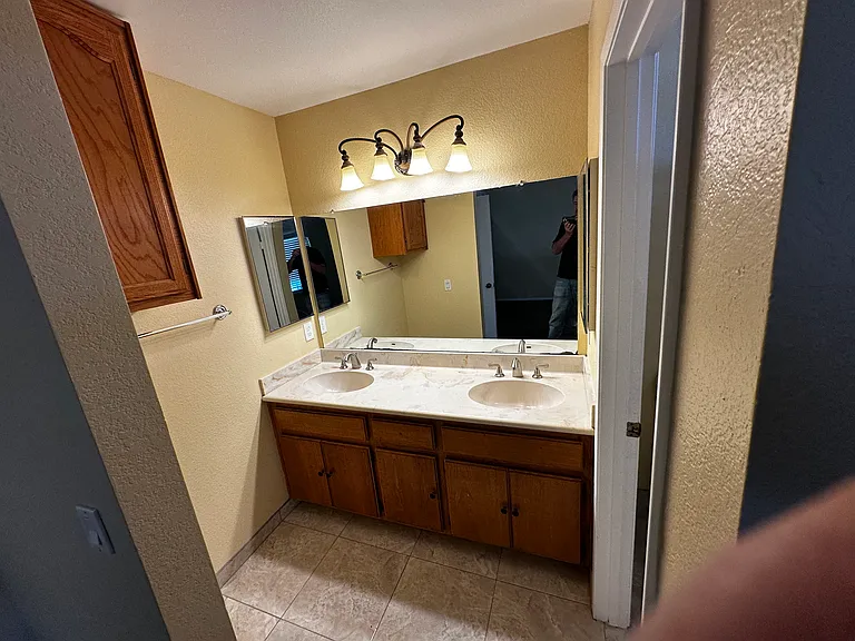 1465 E Lexington Ave #17D — Photo 21