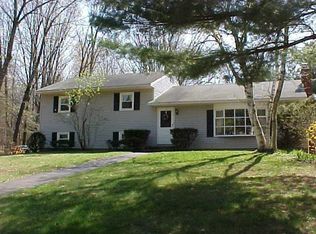 40 Rocky Hill Rd, New Paltz, NY 12561