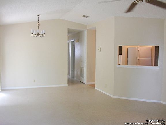 3rd image of 4013 Prairie Sun Dr